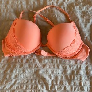 Can criss cross or wear regular